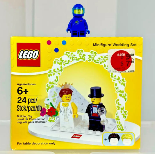 (853340) LEGO® Minifigure Wedding Favor Set