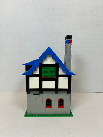 (3739) LEGO® Castle: Blacksmith Shop (USED)